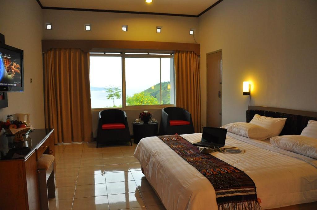 Patra Comfort Parapat Exterior photo