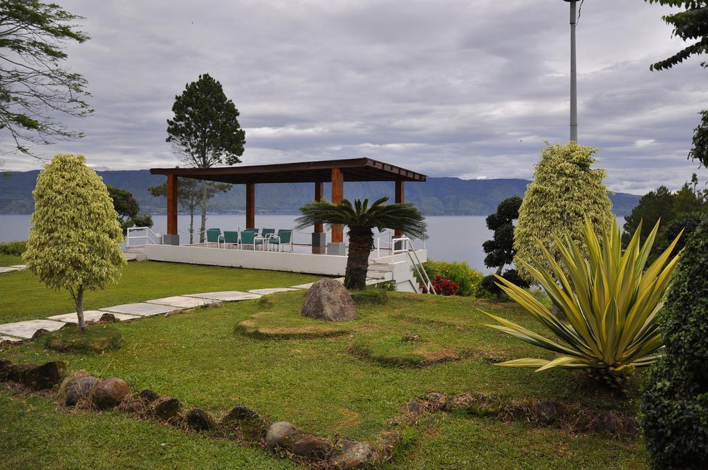 Patra Comfort Parapat Exterior photo